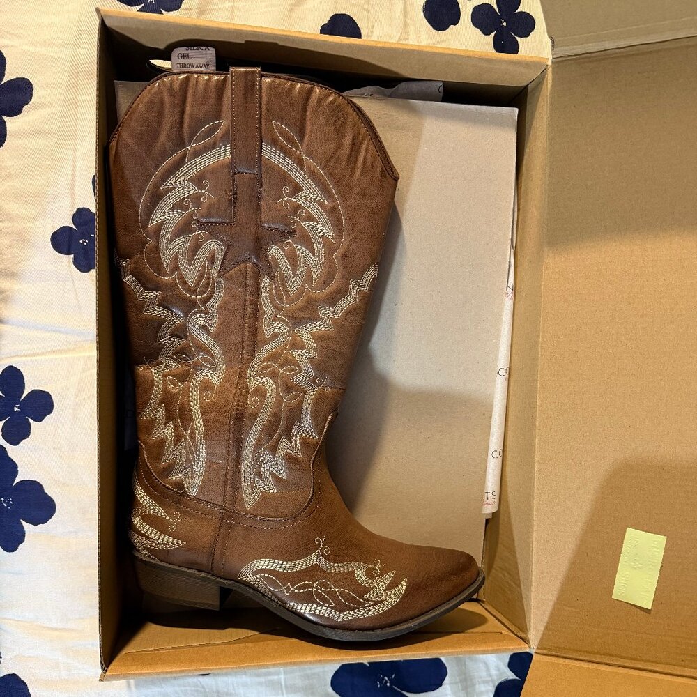 NIB-Coconuts by Matisse  Lonestar Chocolate Embroidered Cowboy Boots-Size 9M - Picture 3 of 4